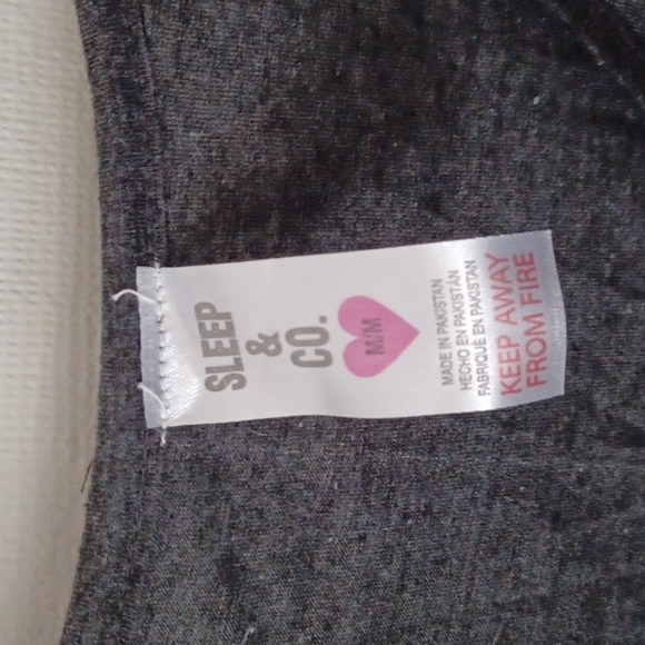 LOVE Sleep Shirt NWT - Picture 3 of 5